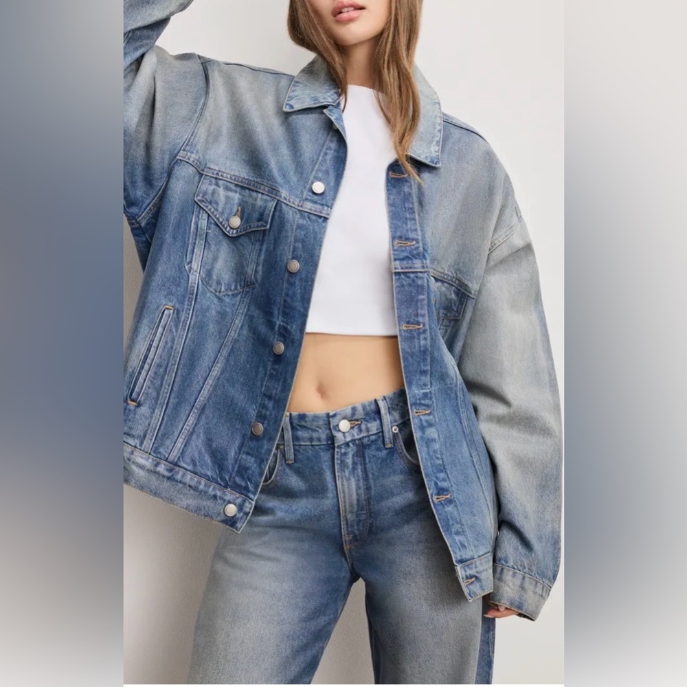 GOOD AMERICAN Coated Oversized Denim Trucker Jacket - NEW - Small